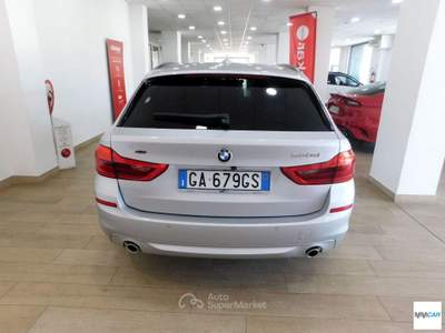 BMW Serie 5 520d 520d xDrive Business aut. Grigio usata Isola del Liri