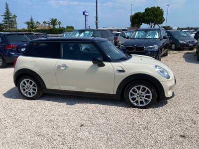 MINI 1.5 Cooper D Hype 5 1.5 One D (F56) Boost DIESEL,IVA ESPOSTA,NEOPATENTATI,UNICO PROPRIETARIO, Bianco usata Corato
