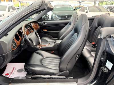 Jaguar XK 4.0i V8 Convertibile Nero usata Castellaneta
