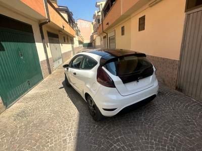 Ford Fiesta Ford fiesta titanium allestimento ST Bianco usata Portico di Caserta