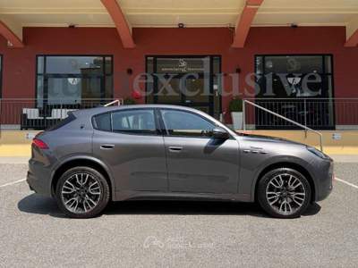 Maserati Grecale Grecale 2.0 mhev Modena 330cv auto Grigio usata Pistoia