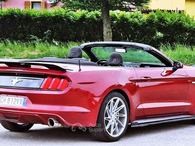 Ford Mustang Ford Mustang 3.7 V6 Cabrio Rosso usata Campodarsego