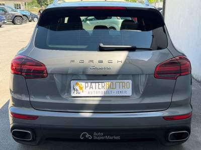 Porsche Cayenne Cayenne 3.0 Platinum Edition tiptronic Grigio usata Senise