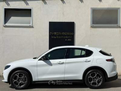 Alfa Romeo Stelvio 2.2 t Sprint Q4 210cv auto Bianco usata Senise