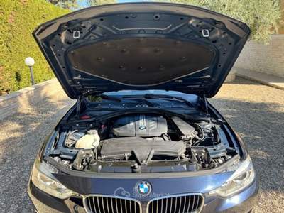 BMW Serie 3 320d BMW 320d Touring xdrive Luxury Blu/Azzurro usata Andria