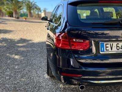 BMW Serie 3 320d BMW 320d Touring xdrive Luxury Blu/Azzurro usata Andria