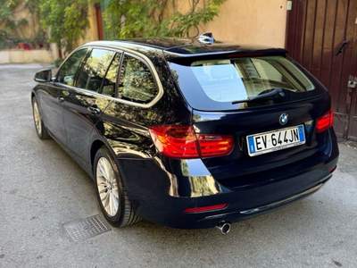BMW Serie 3 320d BMW 320d Touring xdrive Luxury Blu/Azzurro usata Andria