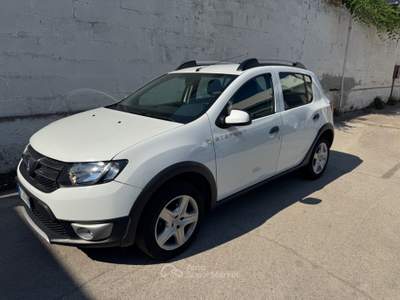 Dacia Sandero TurboGPL 90CV Start&Stop Lauréate Bianco usata MOLFETTA