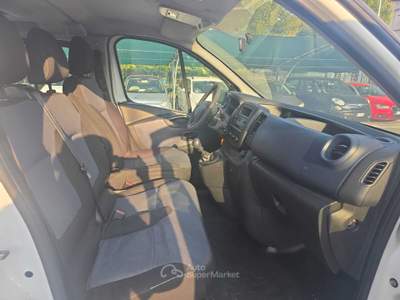 Opel Vivaro 9 POSTI - UNICOPROPRIETARIO Bianco usata Brescia