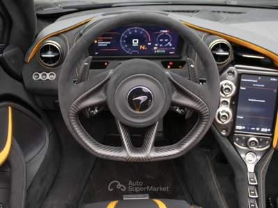 McLaren 720S 720s Spider Nero usata Cassola