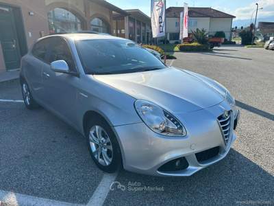 Alfa Romeo Giulietta Giulietta 1.6 JTDm-2 105 CV Distinctive GARANZIA ESTENDIBILE Argento usata Villanova Canavese