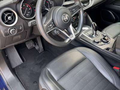 Alfa Romeo Stelvio AT8 Q4 Executive Blu/Azzurro usata MOLFETTA