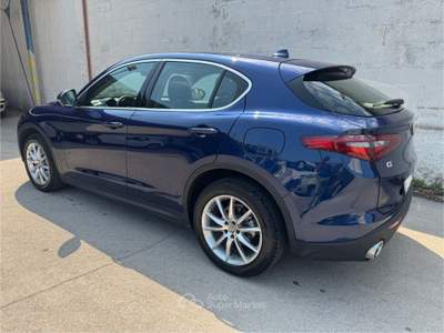 Alfa Romeo Stelvio AT8 Q4 Executive Blu/Azzurro usata MOLFETTA