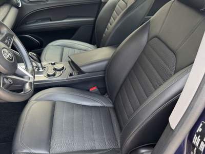 Alfa Romeo Stelvio AT8 Q4 Executive Blu/Azzurro usata MOLFETTA
