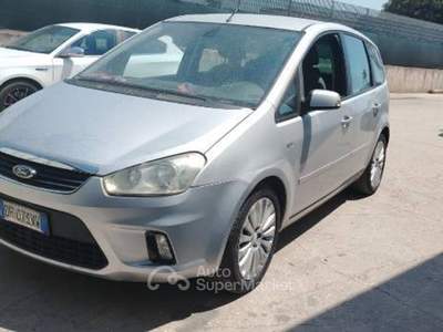 Ford C-Max adatta a neopatentati,tenuta in buono stato,meccanica perfetta  Argento usata Foggia