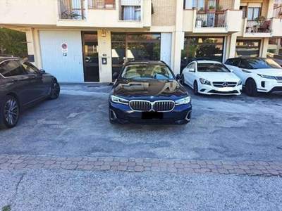 BMW Serie 5 520d 520d Touring mhev 48V xdrive Luxury auto(190cv) Blu/Azzurro usata Riccione