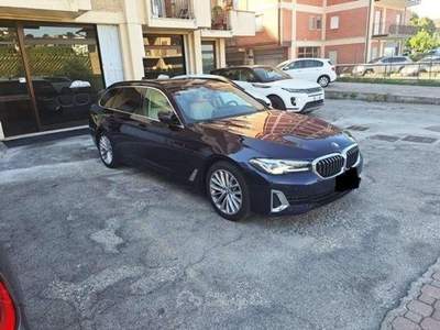 BMW Serie 5 520d 520d Touring mhev 48V xdrive Luxury auto(190cv) Blu/Azzurro usata Riccione