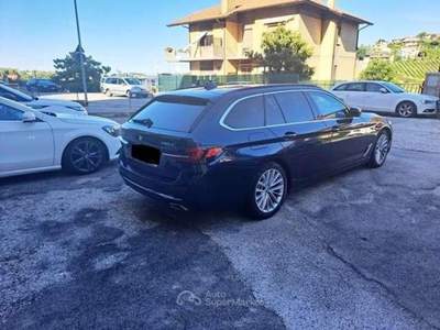 BMW Serie 5 520d 520d Touring mhev 48V xdrive Luxury auto(190cv) Blu/Azzurro usata Riccione