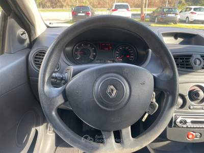 Renault Clio Solo  93.000 km certificati Argento usata Farnese