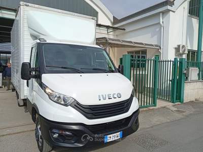 Iveco Daily spondaidraulica anteo 1000 kg Bianco usata Mede