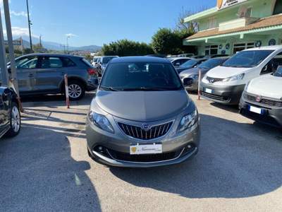 Lancia Ypsilon 1.0 FireFly 5 porte S&S Hybrid Ecochic Gold Grigio usata Atripalda