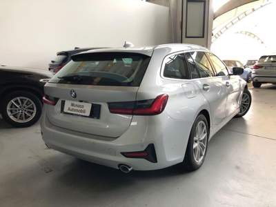 BMW Serie 3 318d d Touring Business Advantage aut. Argento usata Gambellara