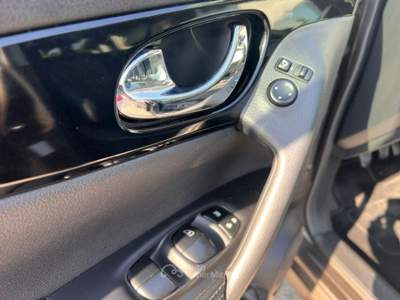 Nissan Qashqai 1.5 dCi N-Connecta Tetto Marrone usata Oderzo
