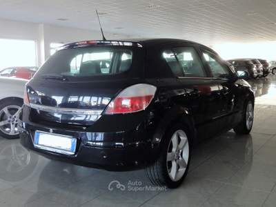 Opel Astra OPEL ASTRA COSMO 1.7 CDTI 100cv 5porte Euro4 Nero usata MANDATORICCIO