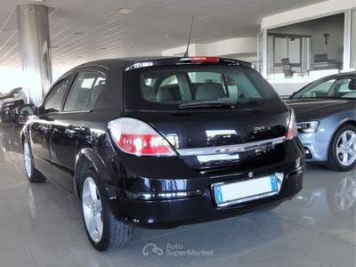 Opel Astra OPEL ASTRA COSMO 1.7 CDTI 100cv 5porte Euro4 Nero usata MANDATORICCIO