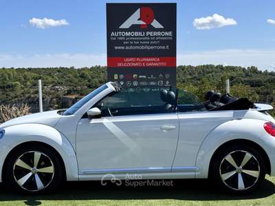 Volkswagen Maggiolino Cabrio 1.6 TDI DSG Exclusive Sport Bianco usata Castellaneta