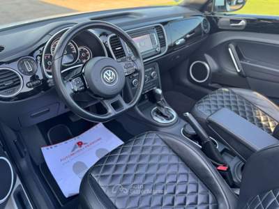Volkswagen Maggiolino Cabrio 1.6 TDI DSG Exclusive Sport Bianco usata Castellaneta