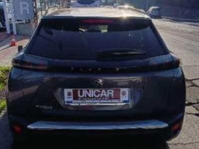 Peugeot 2008 1.2 puretech Allure s&s 100cv usata Aci Sant'Antonio