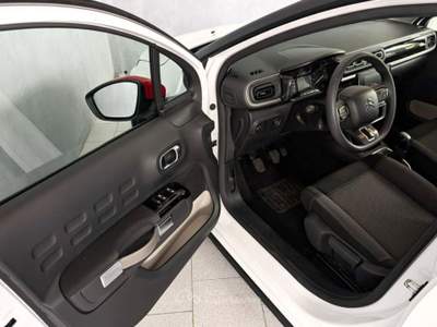 Citroen C3 1.2 puretech Shine s&s 83cv neopatentati my20 usata Licata