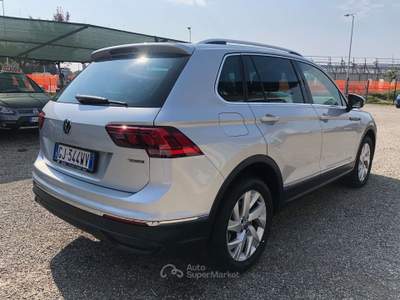 Volkswagen Tiguan 2.0 tdi Elegance 4motion 150cv dsg TAGLIANDI VW Argento usata SAN GIOVANNI IN PERSICETO