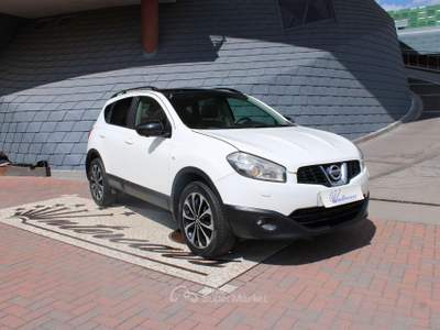 Nissan Qashqai 1.6 dCi 4WD TEKNA Bianco usata Denno