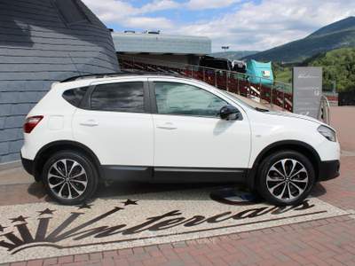 Nissan Qashqai 1.6 dCi 4WD TEKNA Bianco usata Denno