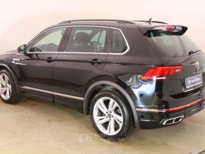 Volkswagen Tiguan 1.5 TSI 150 CV DSG ACT R-Line Nero usata Paruzzaro