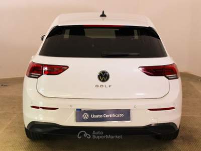 Volkswagen Golf 2.0 TDI 115 CV SCR Life Bianco usata Paruzzaro