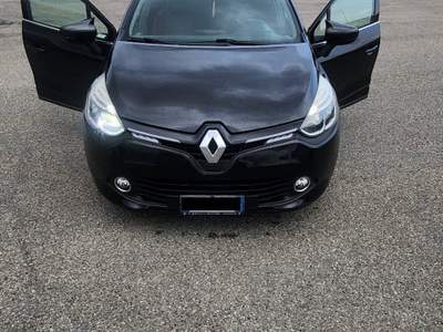 Renault Clio Renault Clio IV 1.5 dci Costume National Nero usata Podenzano