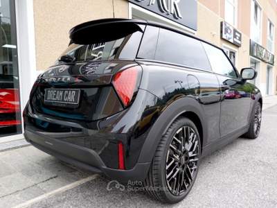 MINI Cooper 5 Porte Cooper S Favoured TETTO PANO-18"-PACK M Nero usata Savona