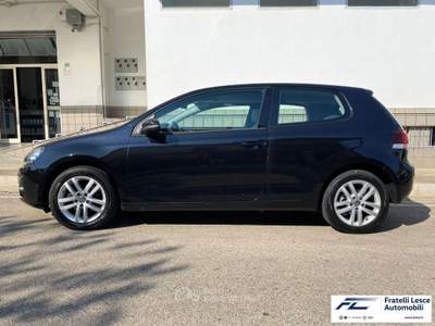 Volkswagen Golf  3p 1.6 tdi Highline Nero usata Cassano allo Ionio