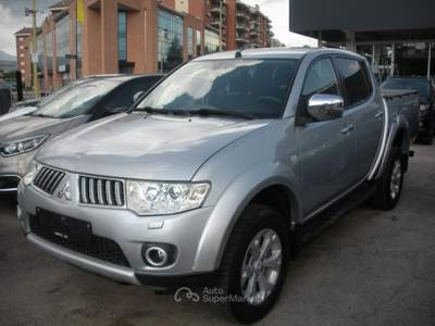 Mitsubishi L200 pick-up AUTOMATICO Argento usata Frosinone