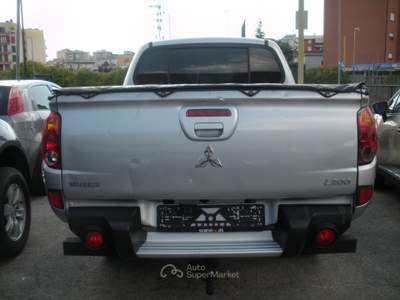 Mitsubishi L200 pick-up AUTOMATICO Argento usata Frosinone