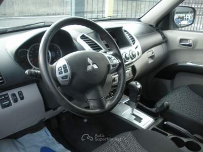 Mitsubishi L200 pick-up AUTOMATICO Argento usata Frosinone