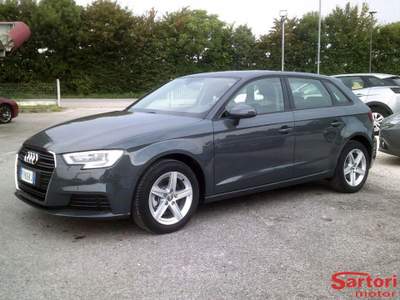 Audi A3  1.6 TDI S tronic Sport Grigio usata Mogliano Veneto