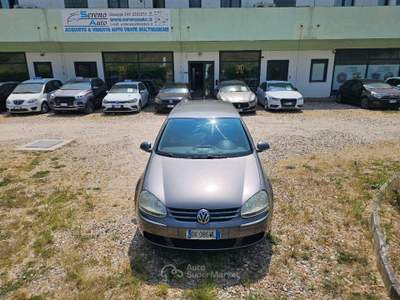 Volkswagen Golf 1.6 16V FSI 3p. Comfortline usata Pesaro