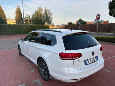 Volkswagen Passat vendesi passat 2017  Bianco usata Novi Ligure