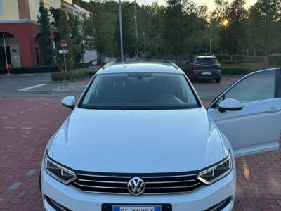 Volkswagen Passat vendesi passat 2017  Bianco usata Novi Ligure