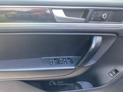 Volkswagen Touareg volksvagen Touareg 3.0tdi full optional Nero usata Brescia