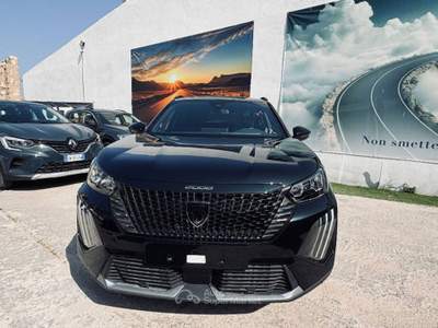 Peugeot 2008 Peugeout 1.2 puretech Allure s&s 100cv Nero usata Olbia